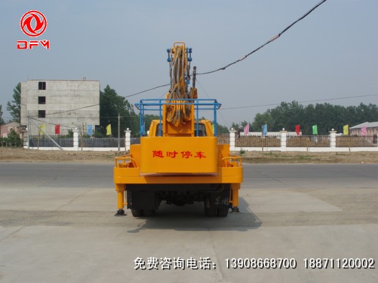 江铃路灯维修车