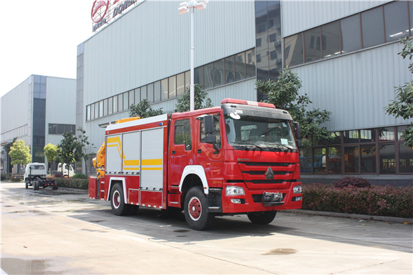 东风145抢险救援消防车