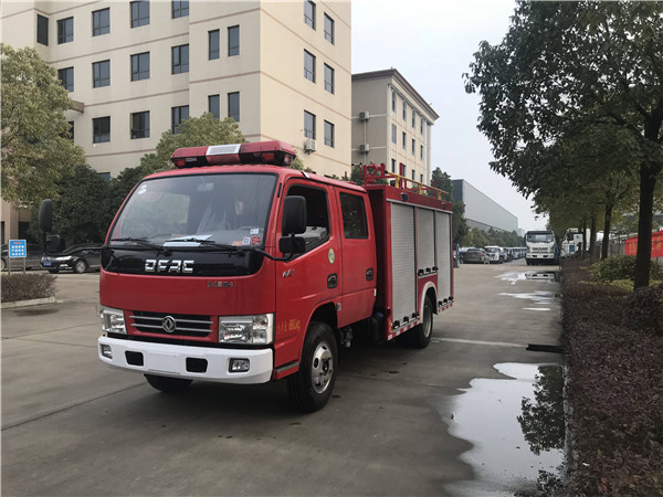 东风153水罐∕泡沫消防车(6吨)