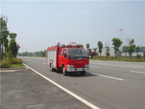 江铃水罐消防车(2吨)