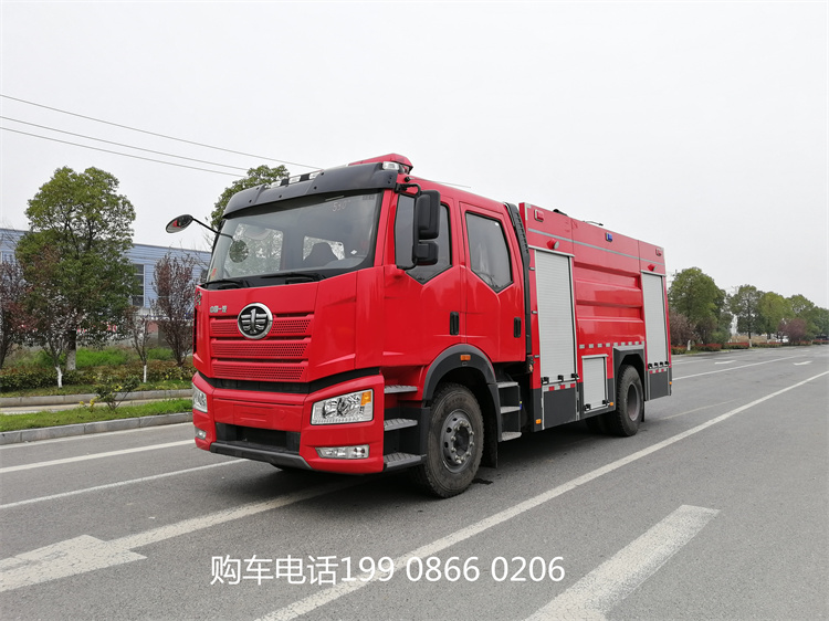 一汽解放8吨水罐（泡沫）消防车
