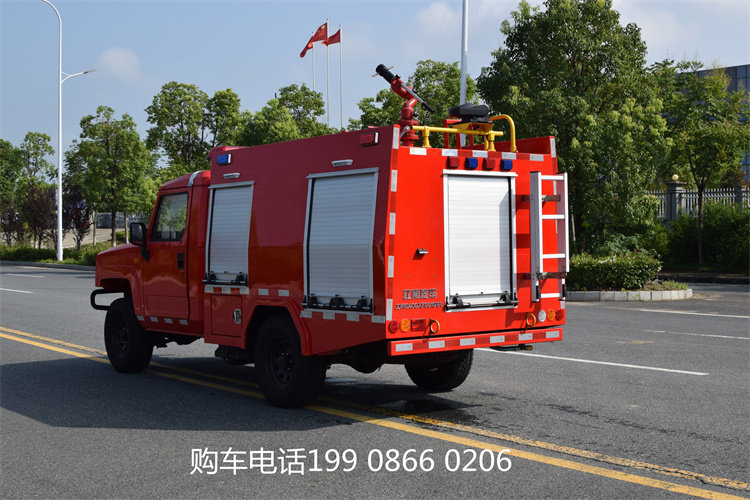越野森林消防车