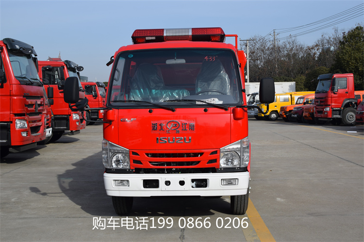 2吨五十铃蓝牌水罐消防车