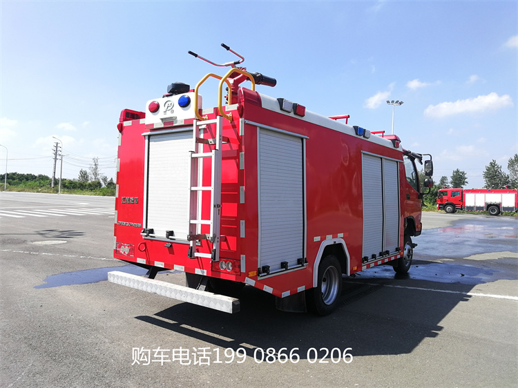 2吨泡沫消防车