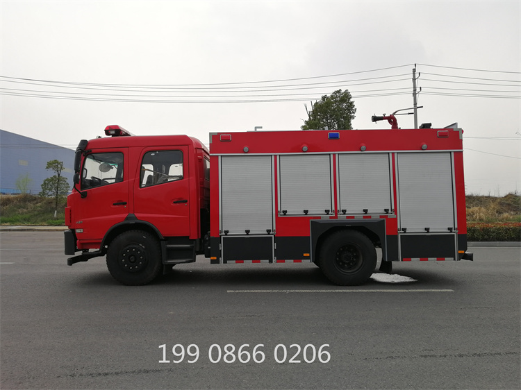 6吨东风145泡沫消防车