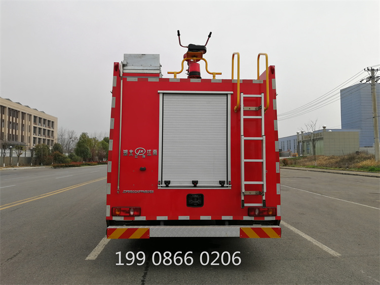 6吨东风145泡沫消防车