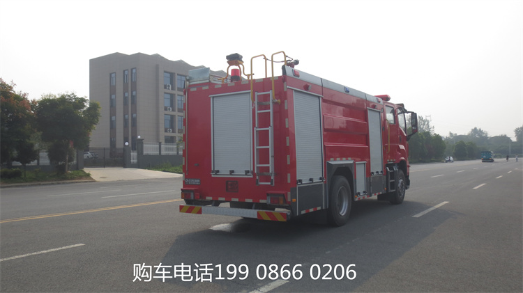 6.5吨五十铃泡沫消防车