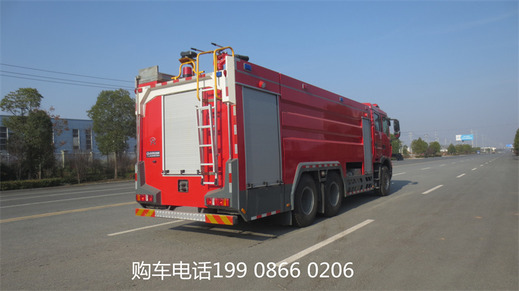 16吨重汽豪沃泡沫消防车