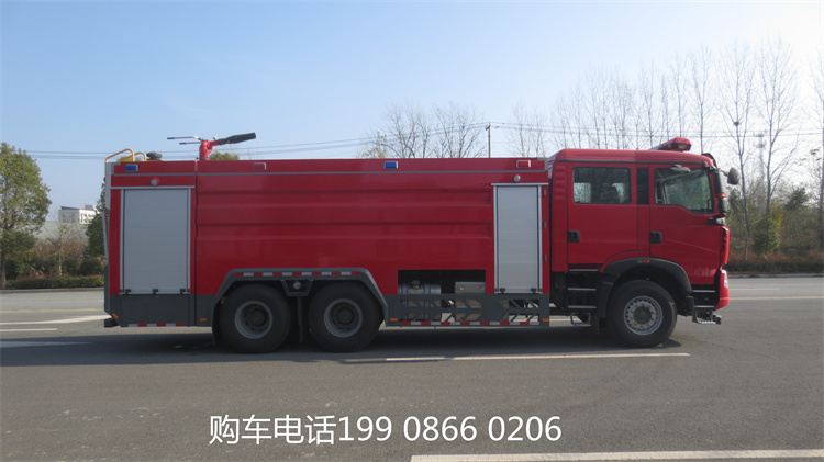 16吨重汽豪沃水罐消防车