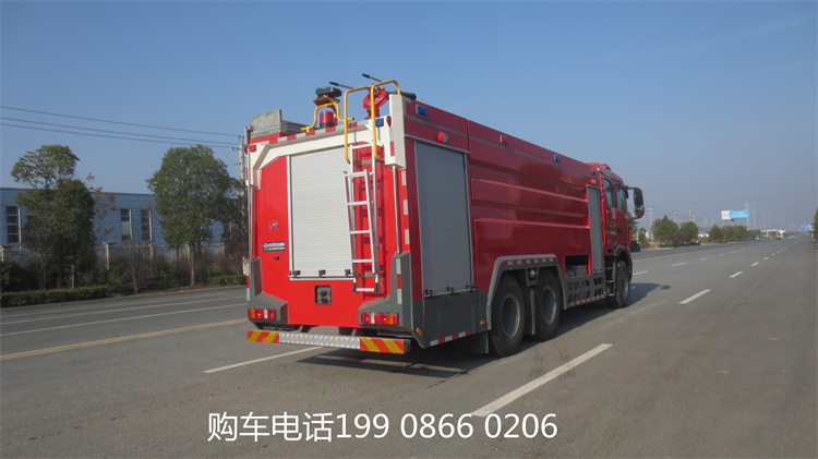 16吨重汽豪沃水罐消防车