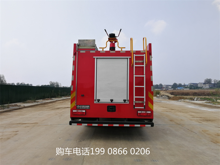 7吨东风泡沫消防车