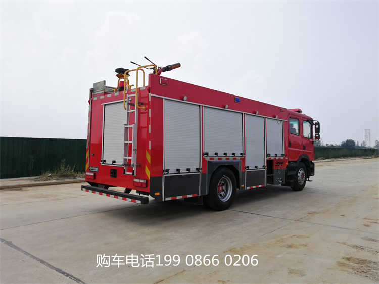 7吨东风泡沫消防车
