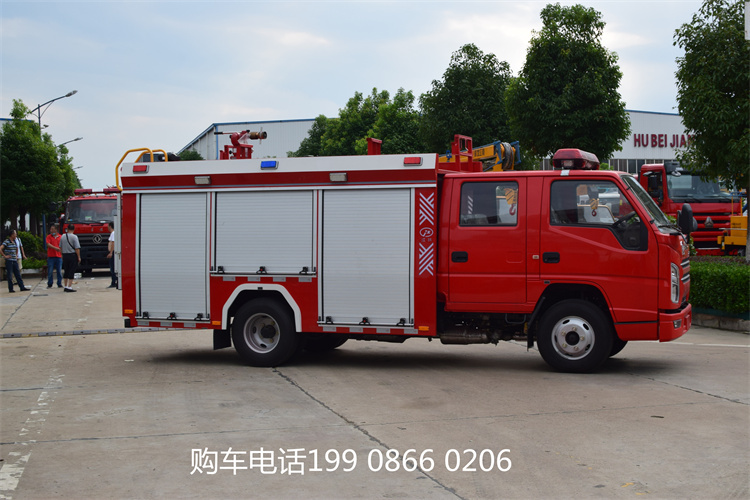 2吨江铃水罐消防车（国六）