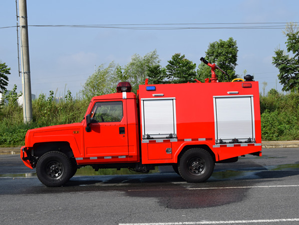 北汽1吨水罐消防车