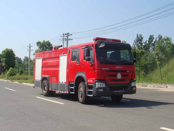 豪沃8吨泡沫消防车