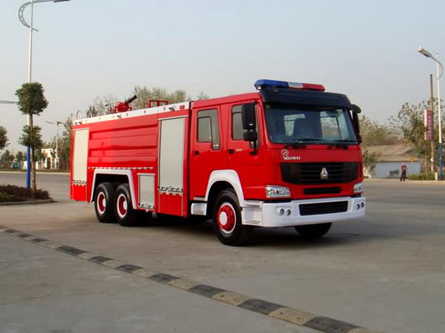 豪沃后双桥泡沫消防车（12吨）