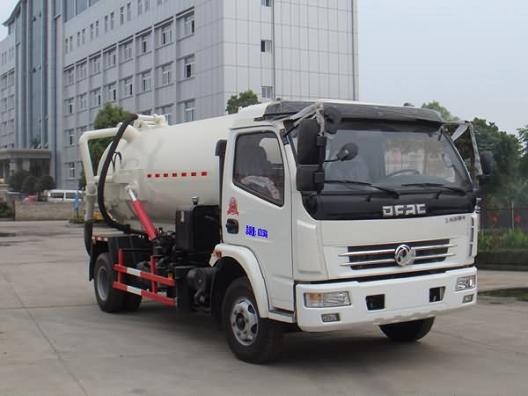 东风多利卡吸污车