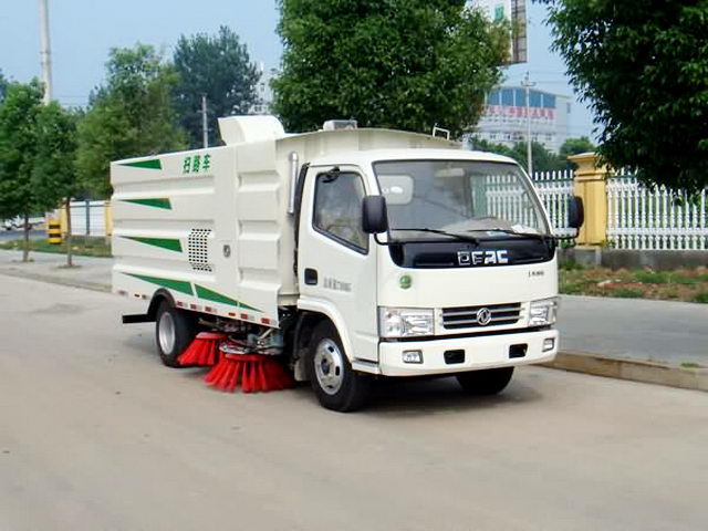东风风神扫路车(国四)