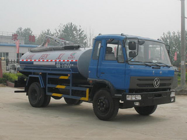 东风153吸粪车