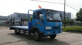 解放平板挖机拖车