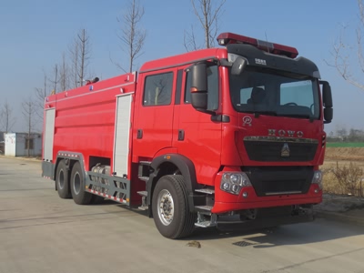 16噸重汽豪(hao)沃水罐(guan)消防車