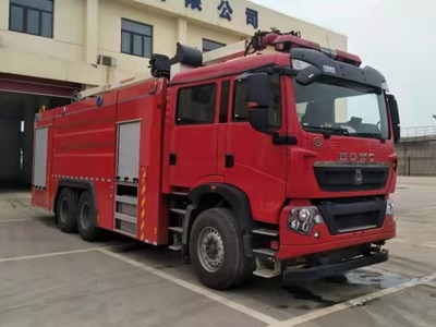 江(jiang)特牌 18米舉高噴射消防車