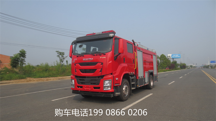 國六五(wu)十(shi)鈴6噸水罐(guan)消防車